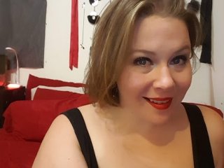 Erotic video chat SandraDee69