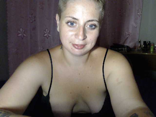 Broadcast screenshots sandriana