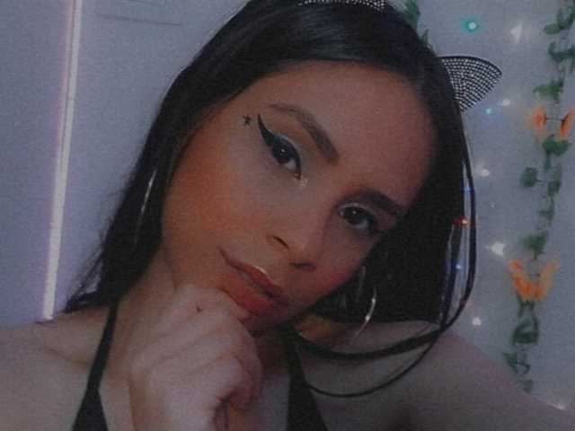 Profile photo Sara-latin