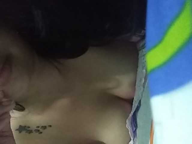 Broadcast screenshots sara751-1