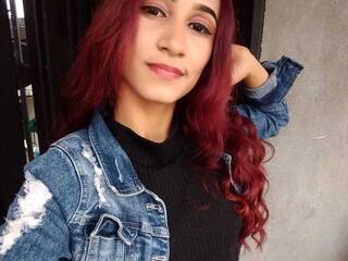 Erotic video chat Saraa-Miller