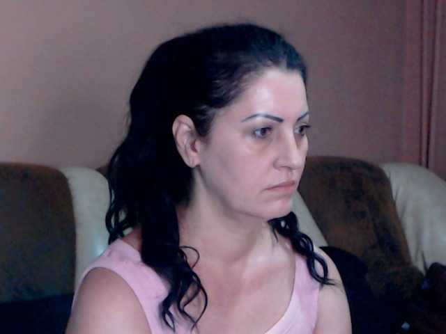 Broadcast screenshots SaraAnn