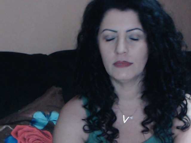 Broadcast screenshots SaraAnn
