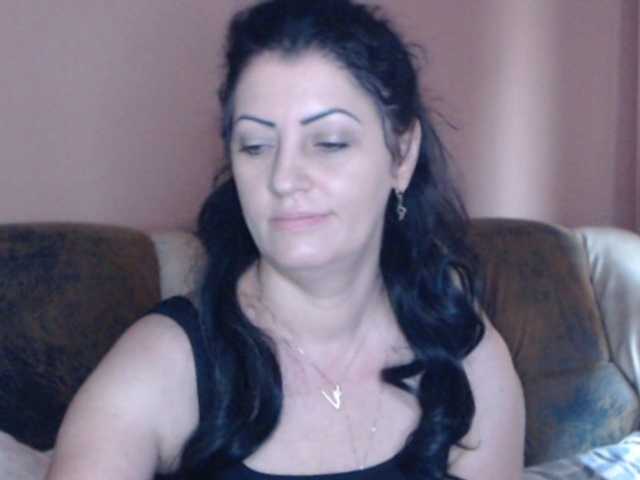 Broadcast screenshots SaraAnn