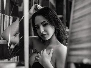 Erotic video chat Sarah-Dumont