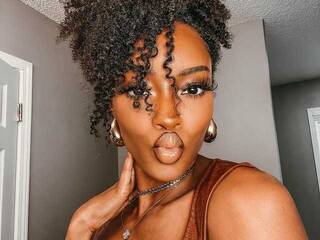 Erotic video chat Sarah-Sweets