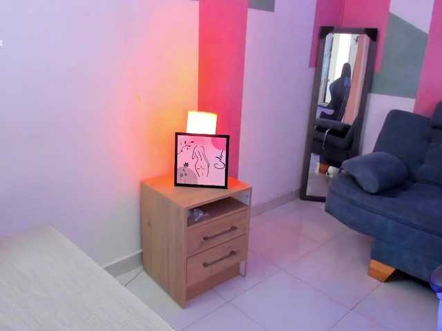 Broadcast screenshots sarahlaurenth