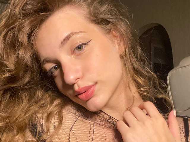 Photo of the profile SarahShy