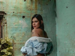 Erotic video chat sarahyates