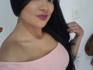 Erotic video chat sarasmithh