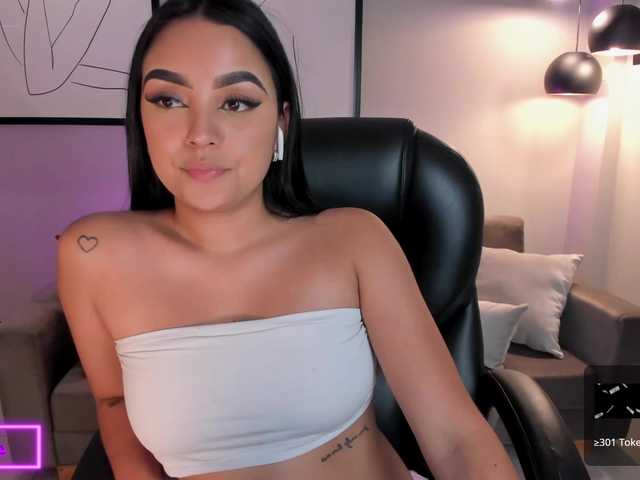Photos sarawinstone Help me to take all my clothes off and make me cum♥ IG: @Winstone.sara♥Goal: Fingering Pussy + Fuck pussy hard @remain Tks left ♥