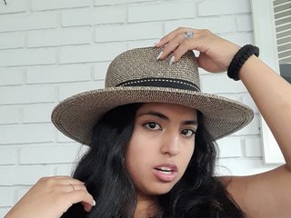 Erotic video chat SaritaDavis1