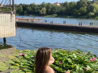 Erotic video chat SarraMelluBabe