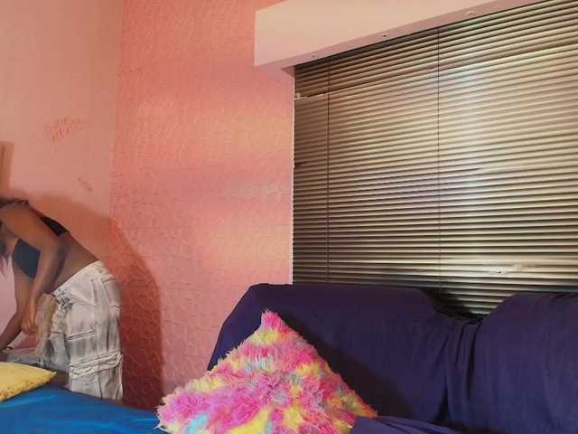 Broadcast screenshots SashaLuxx