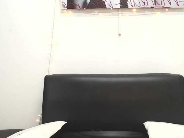 Photos sashaross26 guys come and join me I'm so hot