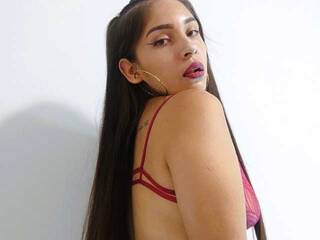 Erotic video chat Saskia-04