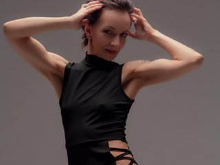 Erotic video chat SelinaMoore