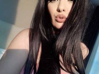 Erotic video chat selinneC