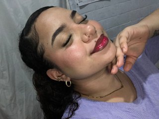 Erotic video chat SelinneRouge