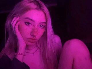 Erotic video chat seramega2