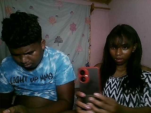 Broadcast screenshots sexycouple32