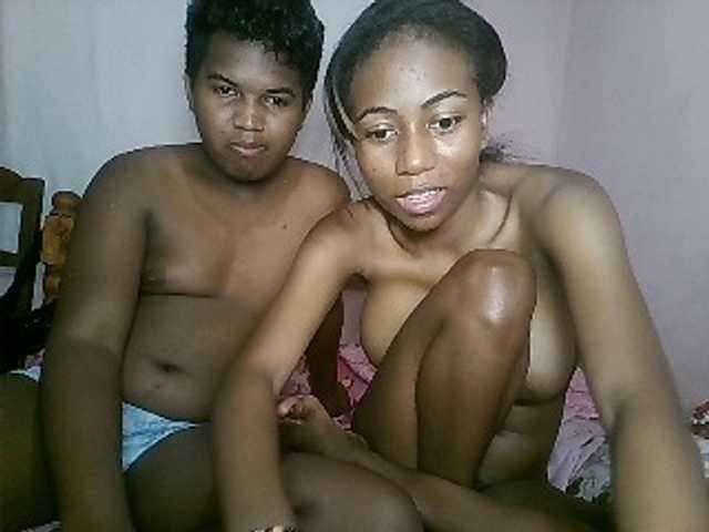 Broadcast screenshots sexycouple32