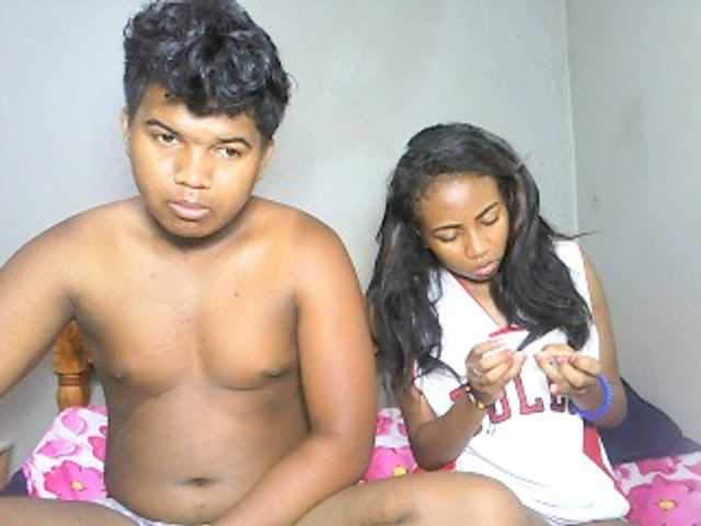 Broadcast screenshots sexycouple32