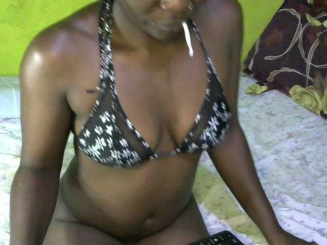 Photos Sexydee02 hey am new lets chat have fun and mingle together #ebony #new