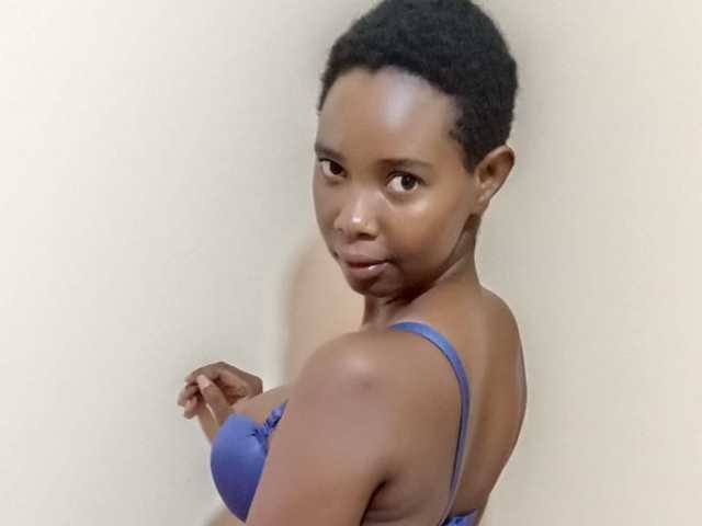 Photo of the profile Sexyebonygal