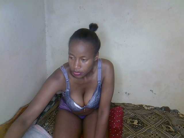 Broadcast screenshots sexygladie