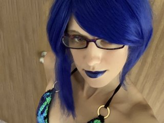 Erotic video chat Bluerazz18