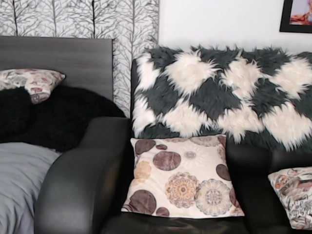 Broadcast screenshots evacannabithc