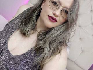 Erotic video chat Shantal-w