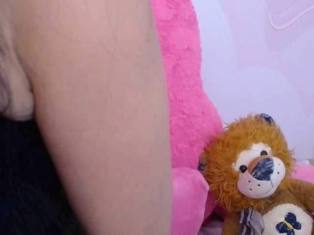 Broadcast screenshots Shari-Cherry