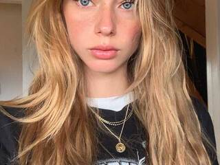 Erotic video chat ShofiaBower