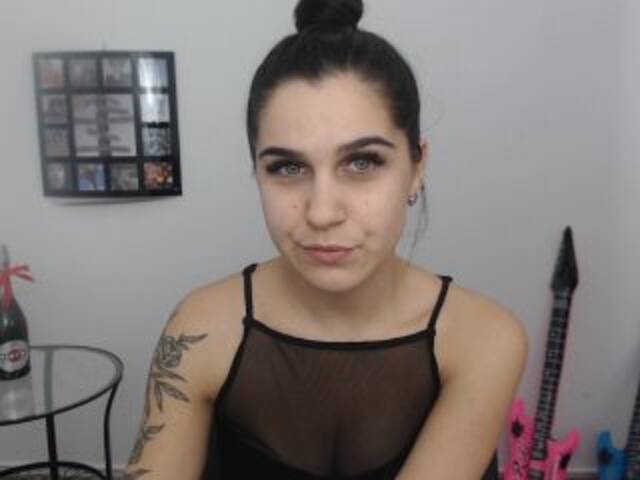 Broadcast screenshots shyLOLLA