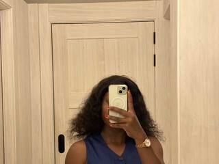 Erotic video chat ShySerena