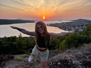 Erotic video chat ShyZoey