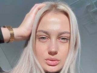 Erotic video chat SimaMonti