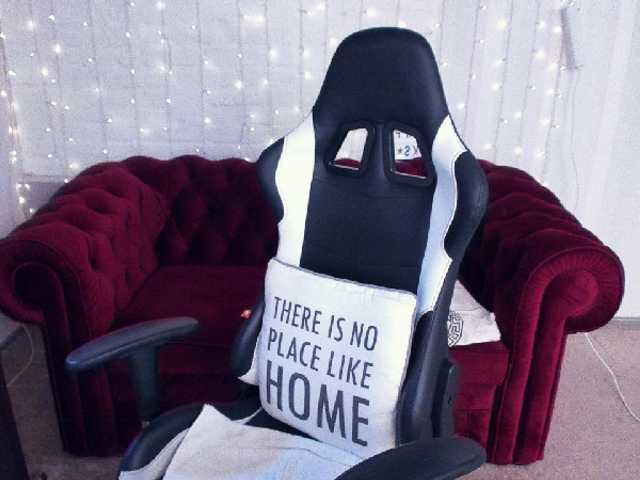 Broadcast screenshots AnasteishaLux