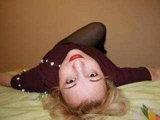 Erotic video chat Iramira77