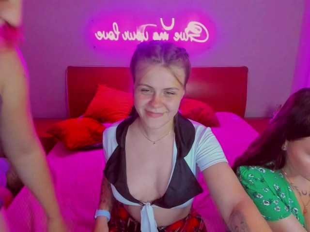 Broadcast screenshots SixNipples