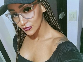 Erotic video chat SkarletJoness