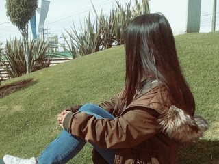 Erotic video chat skinnykat