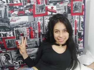 Erotic video chat skinnylatin