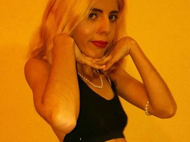 Photo of the profile SkinnyTeen