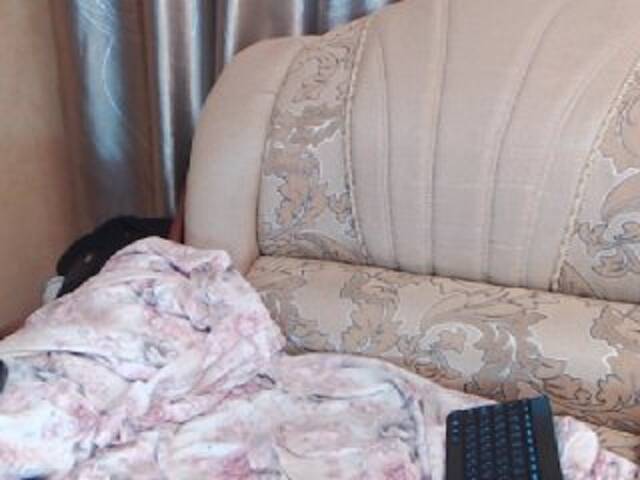 Broadcast screenshots Sky_Julia