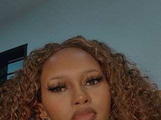 Erotic video chat SlutyMuse