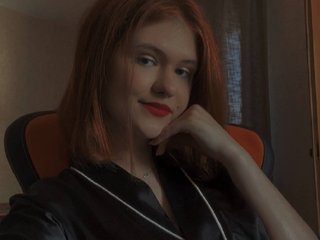 Erotic video chat SlyFoxEva