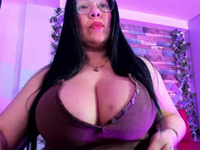 Broadcast screenshots sofia-lopez40